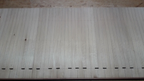 Klaviaturplatte mit aufgerissener Teilung/ linden board with marked saw lines