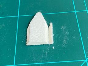 Beidseitig abgeschrägt