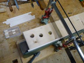 Aufsägen der Leisten in die einzelnen Hammerköpfe