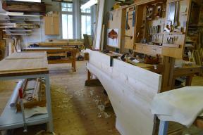 Der Unterboden wird abgerichtet .