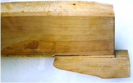 Auflageklötzchen der Bauphase 2 unter dem Kämpferwiderlager im Bass