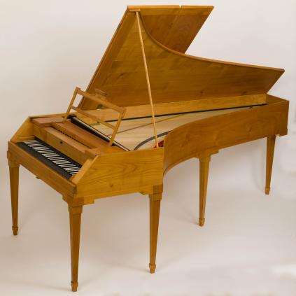 Zweite wissenschaftliche Rekonstruktion mit Abbund: Anton Walter, Wien ca. 1782, mit Kniehebel