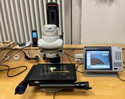 Measuring Microscope